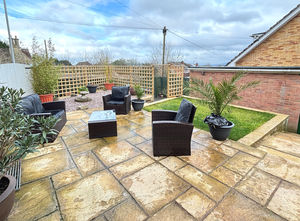 Photo 16- click for photo gallery